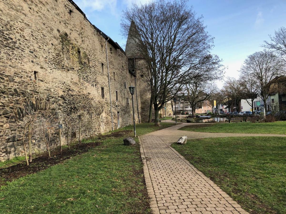 Ferienwohnung "An Der Stadtmauer" Andernach Esterno foto